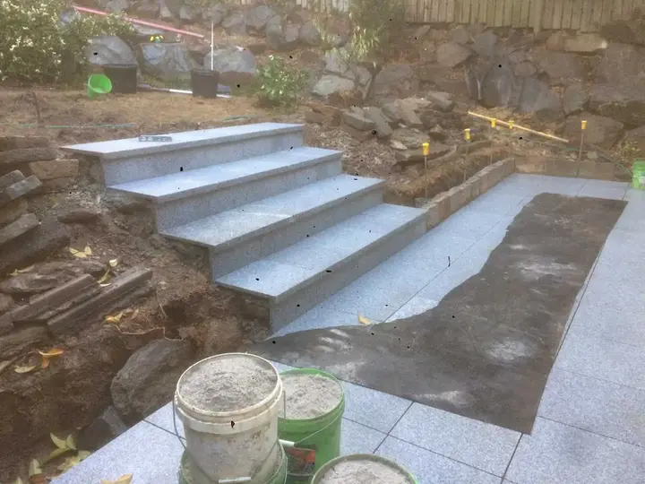 Courtyard Impossible / Possible