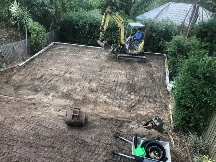 Bardon Pool and Deck